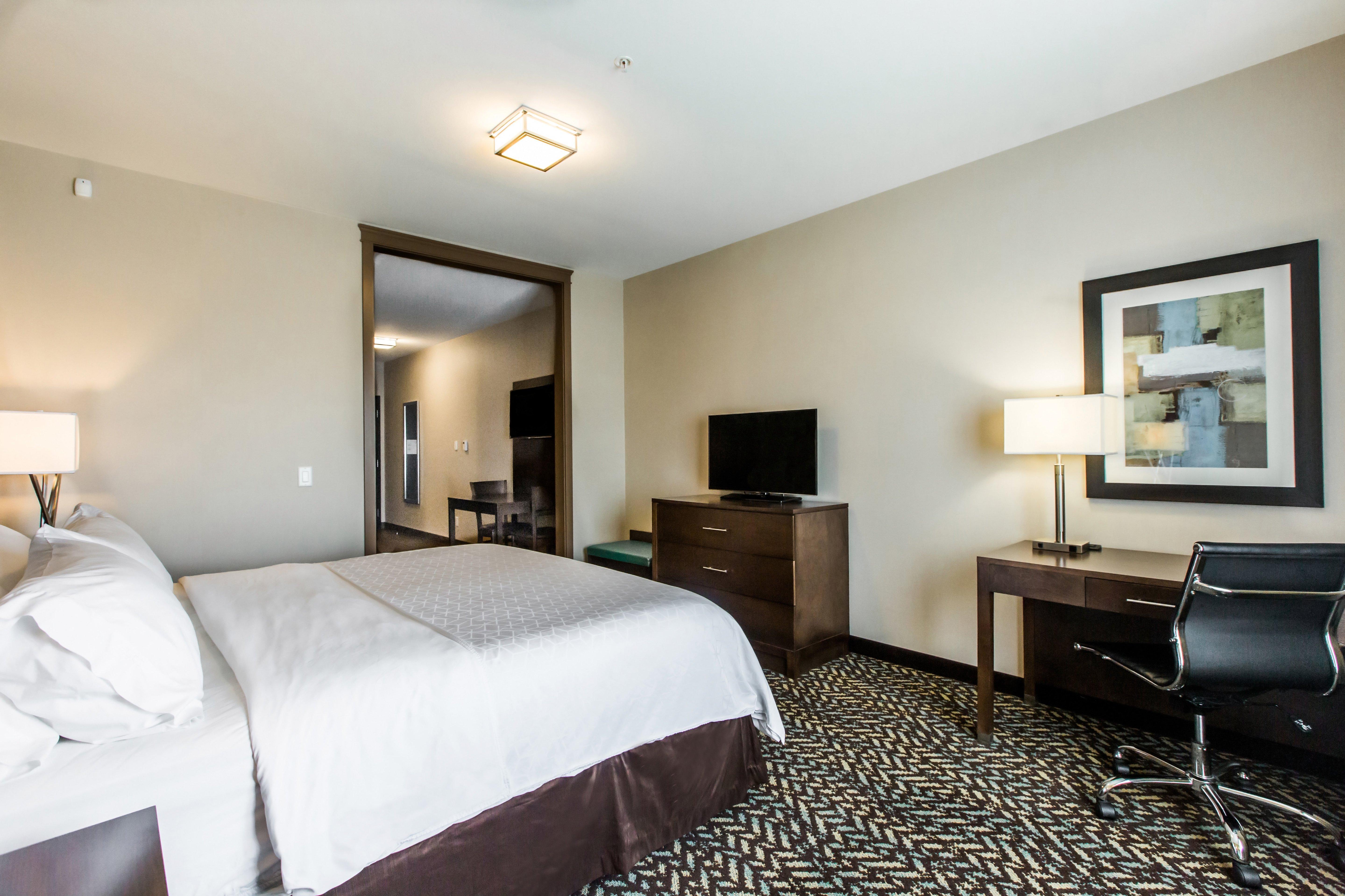 Holiday Inn Express & Suites Spruce Grove - Stony Plain By Ihg Exterior photo