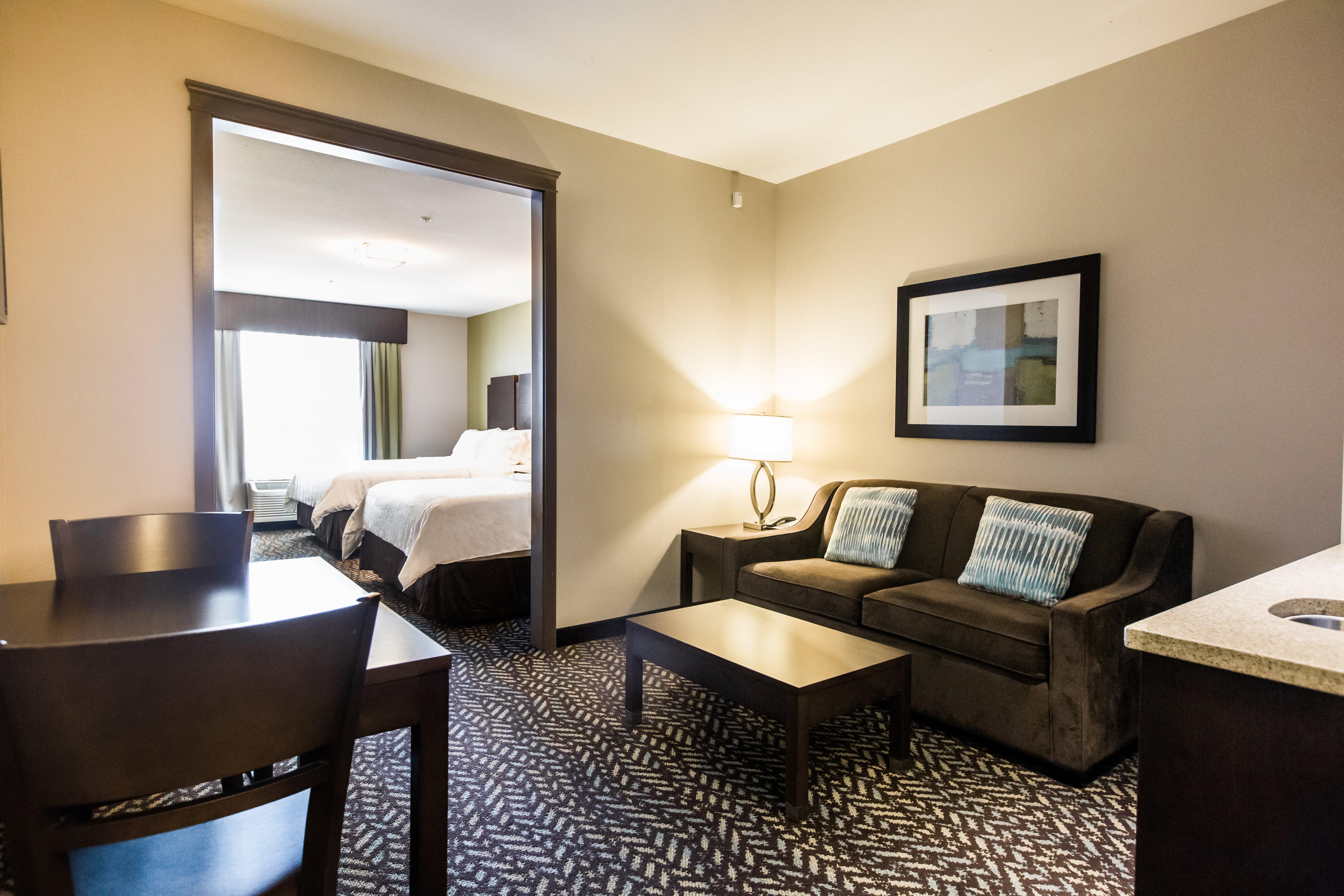Holiday Inn Express & Suites Spruce Grove - Stony Plain By Ihg Exterior photo
