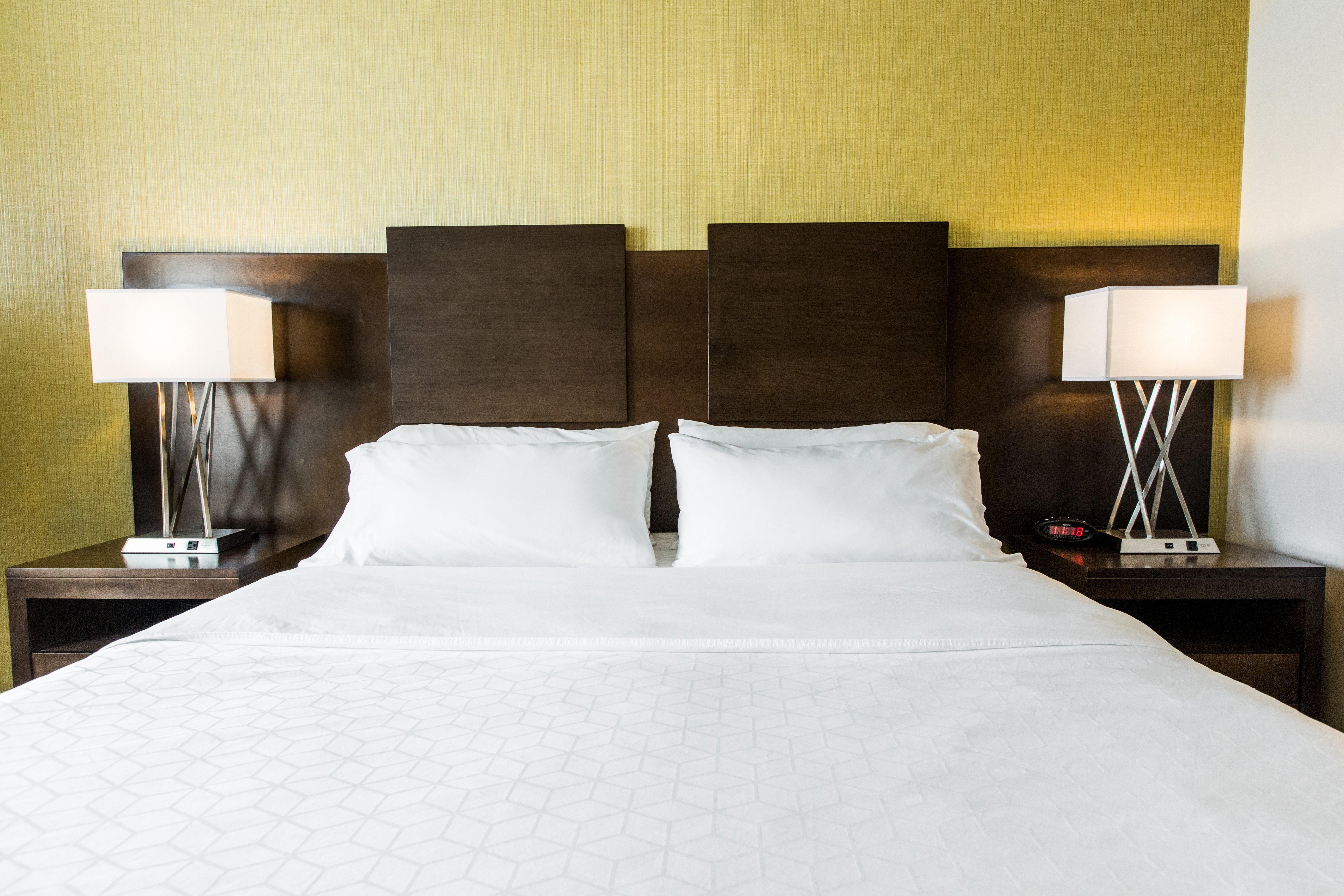 Holiday Inn Express & Suites Spruce Grove - Stony Plain By Ihg Exterior photo