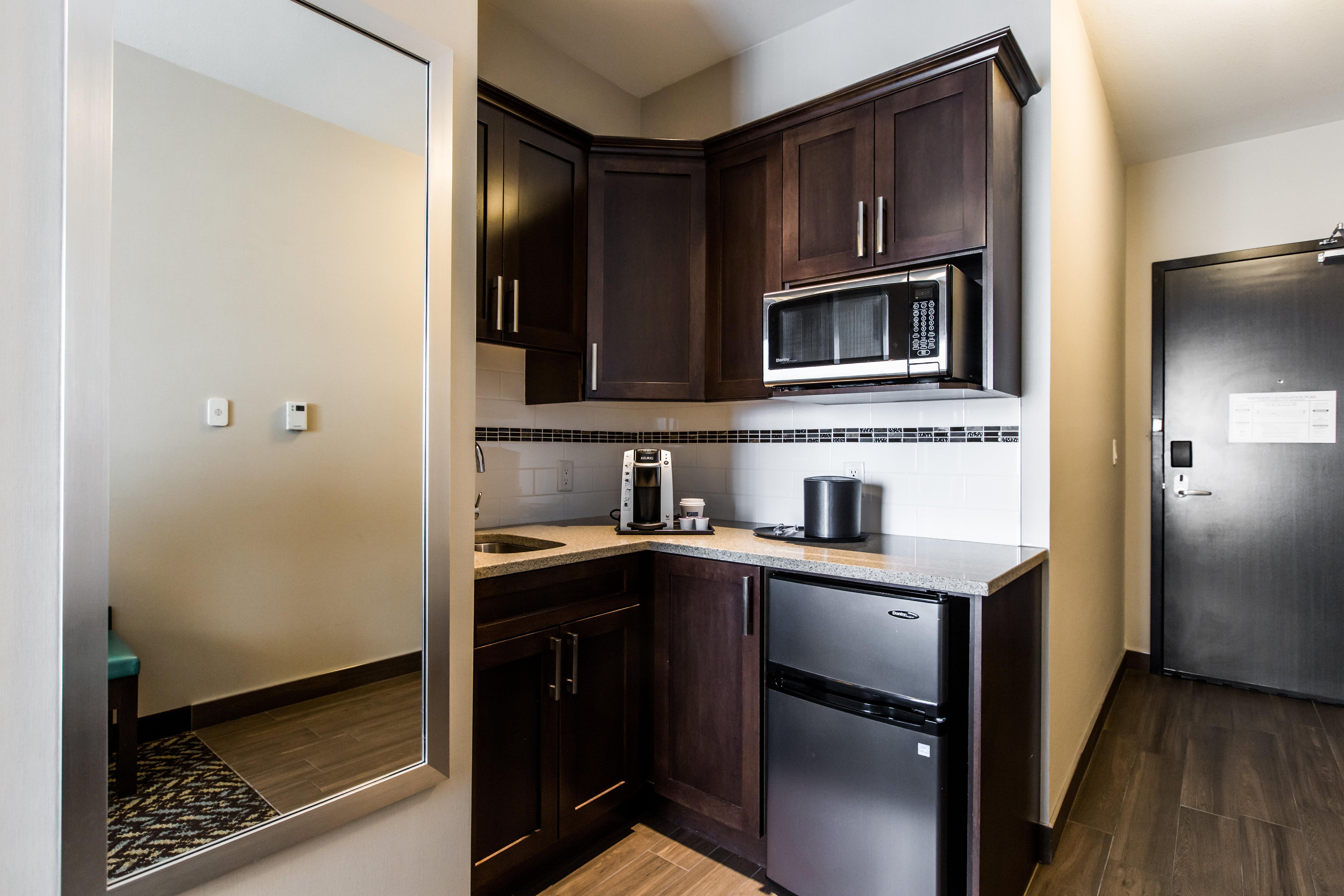 Holiday Inn Express & Suites Spruce Grove - Stony Plain By Ihg Exterior photo